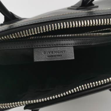 Preloved Givenchy Antigona Bag10715