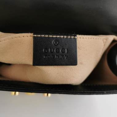 PrelovedGucci PadlockSmallGucci SignatureBlack10048