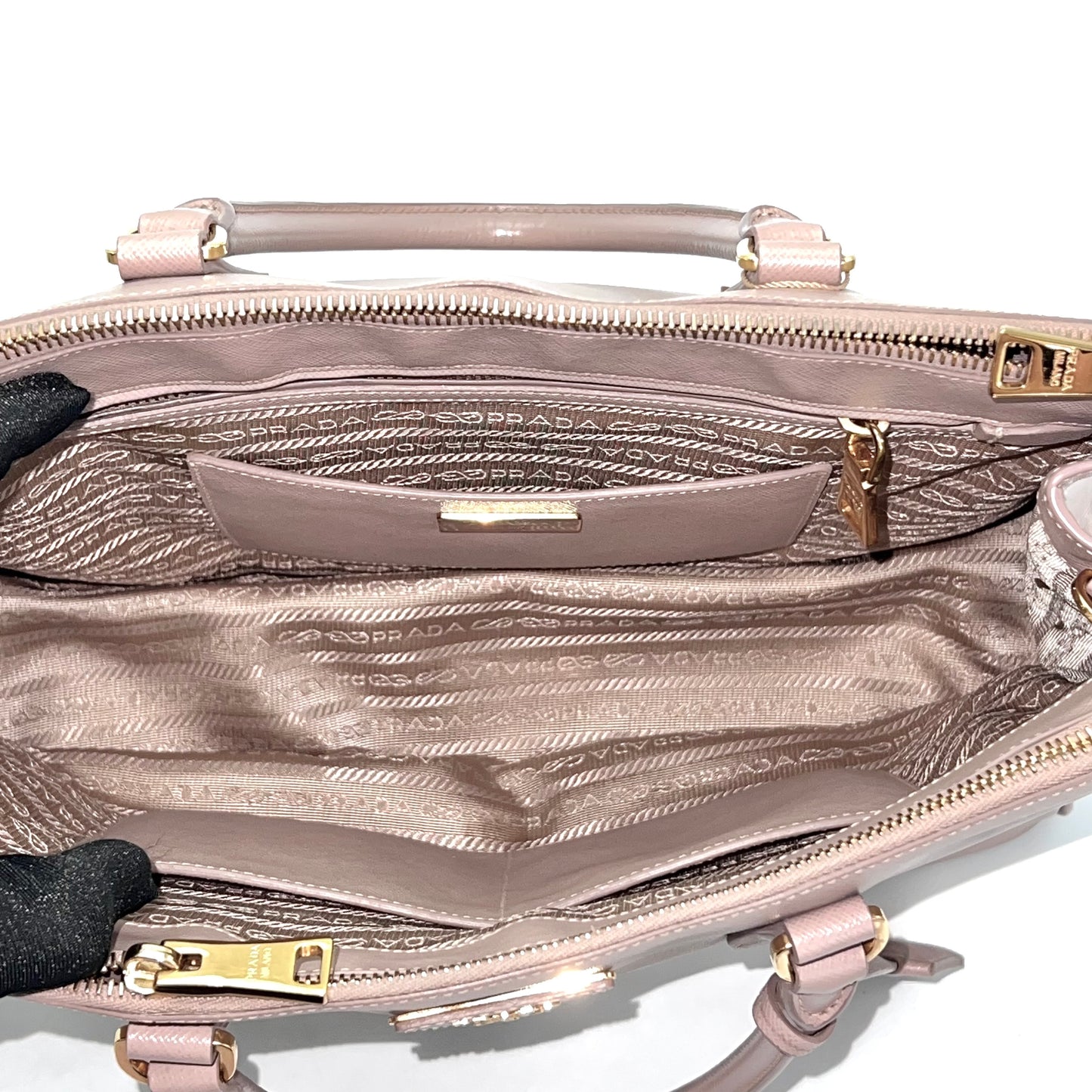 PRADA Saffiano Bag33*23*14cm
3062607244830