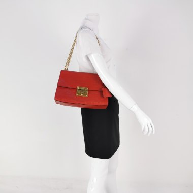 PrelovedGucci PadlockSmallGucci SignatureRed10015