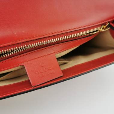 PrelovedGucci PadlockSmallGucci SignatureRed30*19*10cm10109