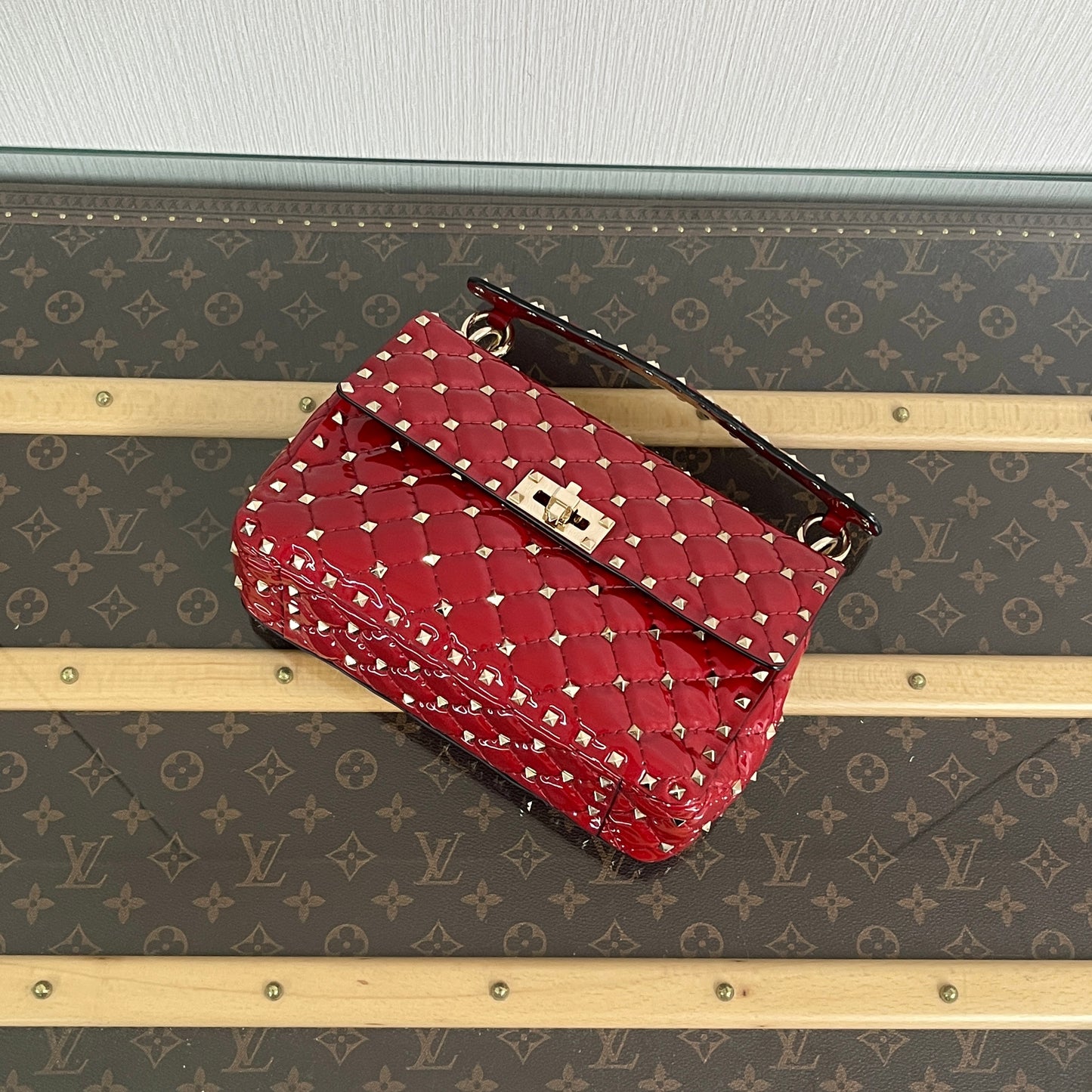 VALENTINO Rockstud Spike Bag23.5*15*7cm
3072607194018