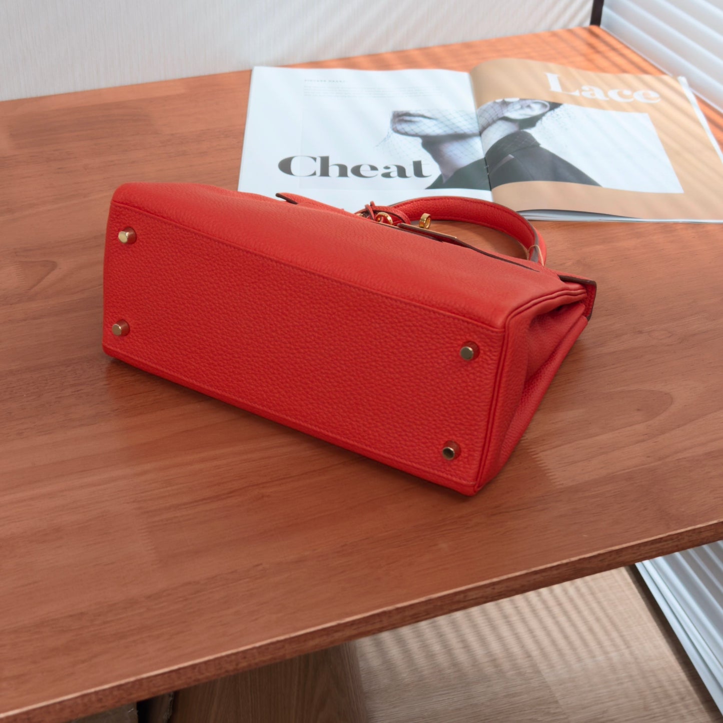 HERMES kelly28 Bag28*20*11cm
3032607255002