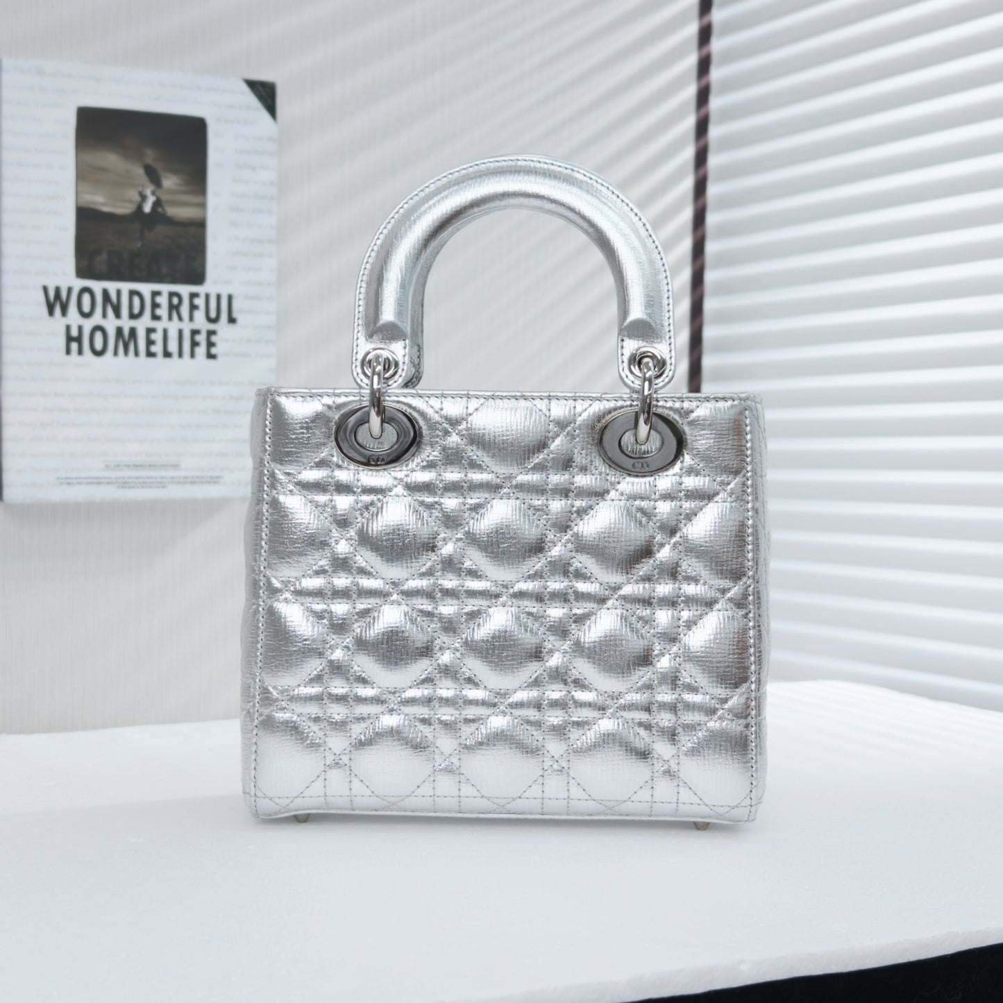 DIOR Lady Bag 20*17*9cm
3102607305773