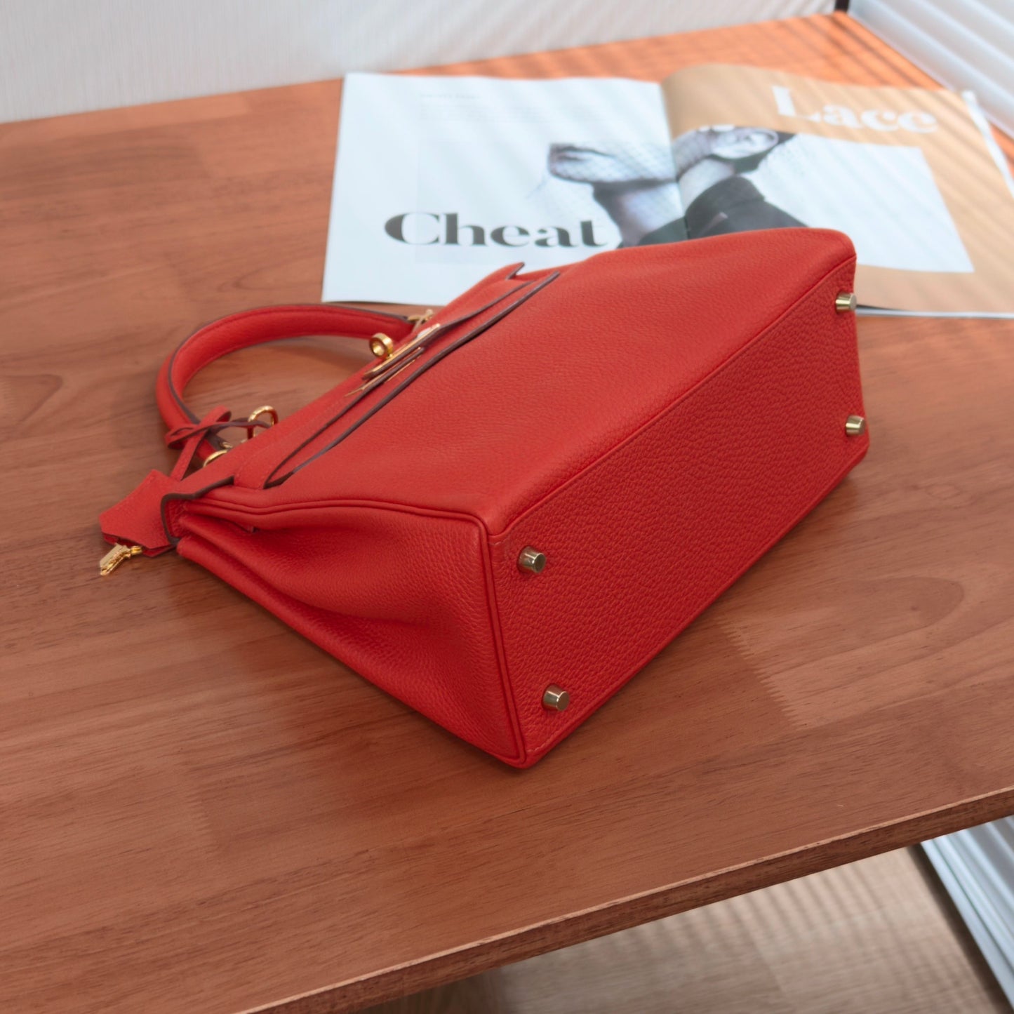 HERMES kelly28 Bag28*20*11cm
3032607255002