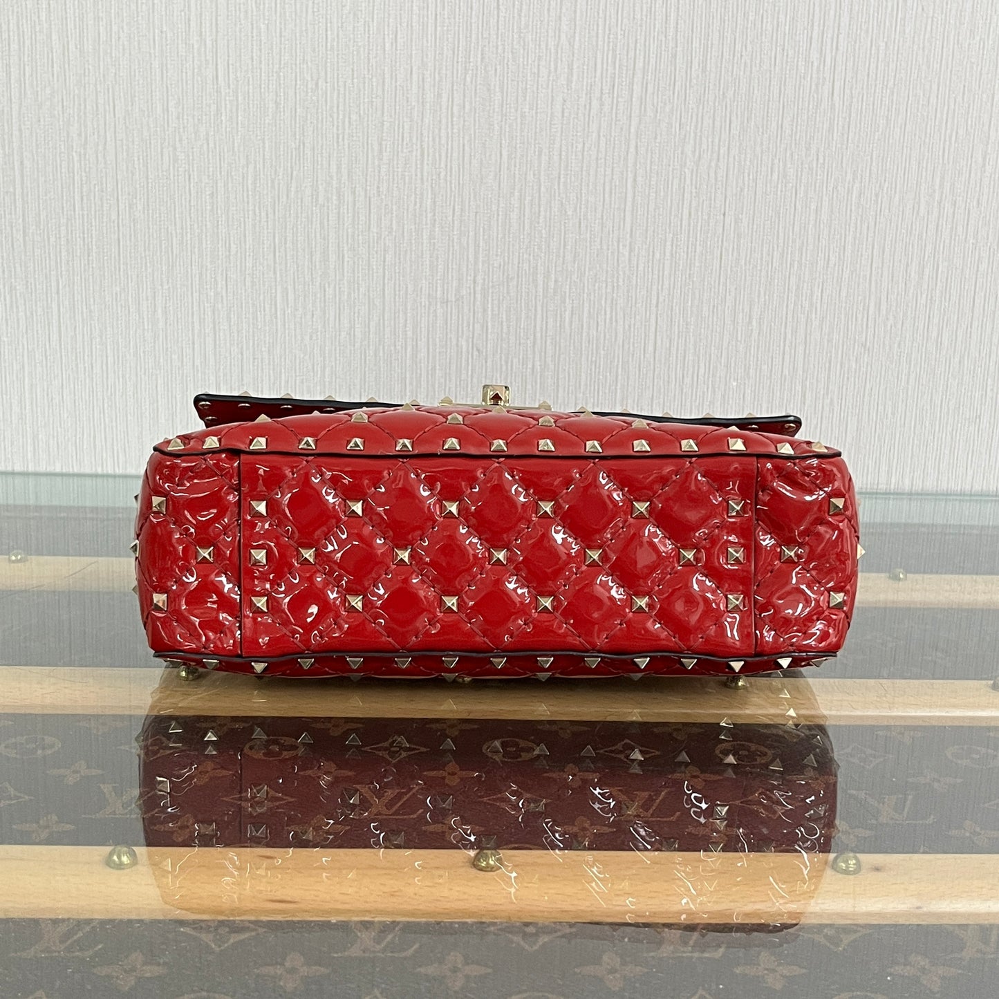 VALENTINO Rockstud Spike Bag23.5*15*7cm
3072607194018