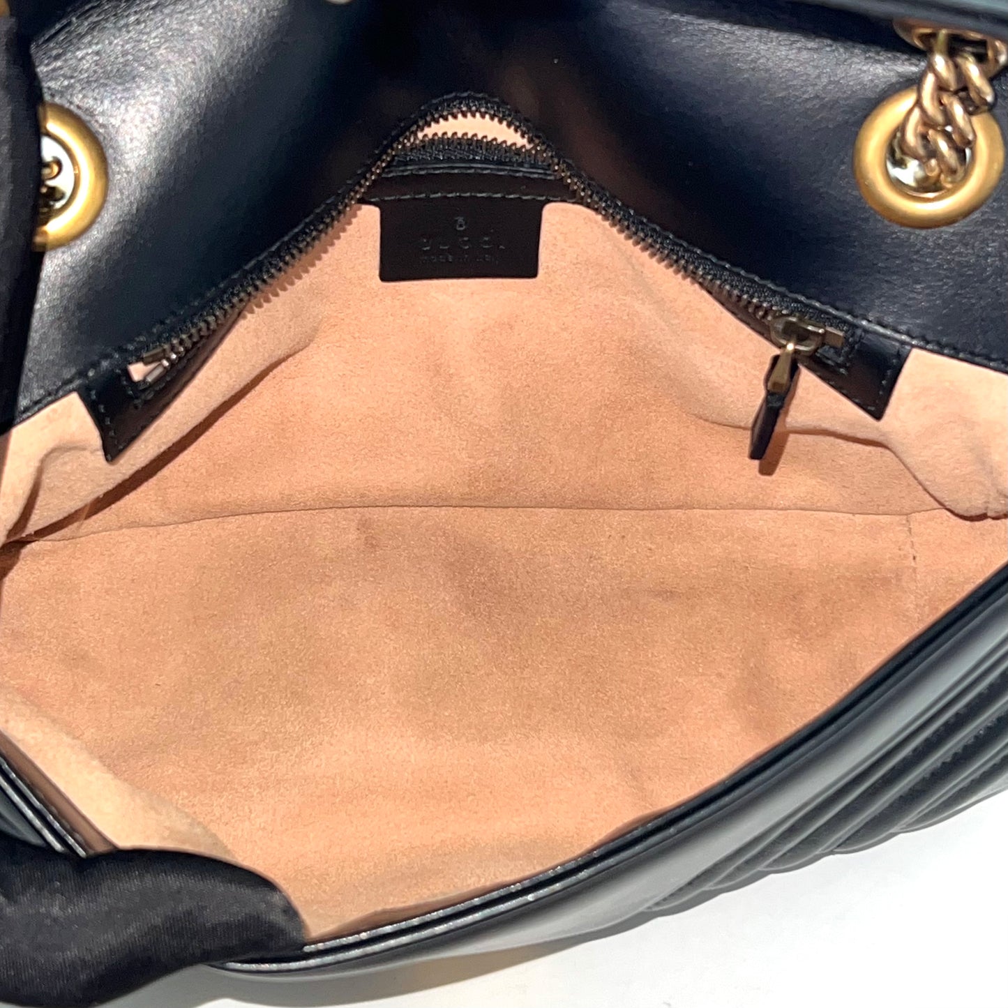 GUCCI Marmont 26Black Bag26*15*7cm
3102607295633