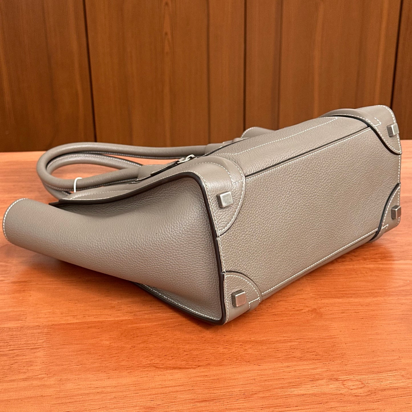 CELINE Luggage Bag
27*26*13cm
3102607122587