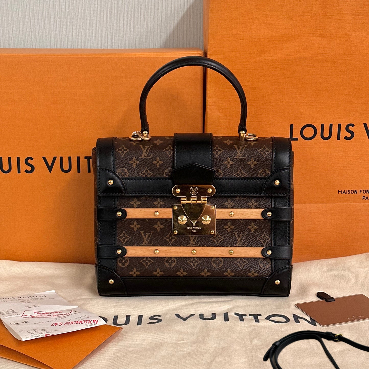 LV TrianonBag21*17*10cm
3032607275386