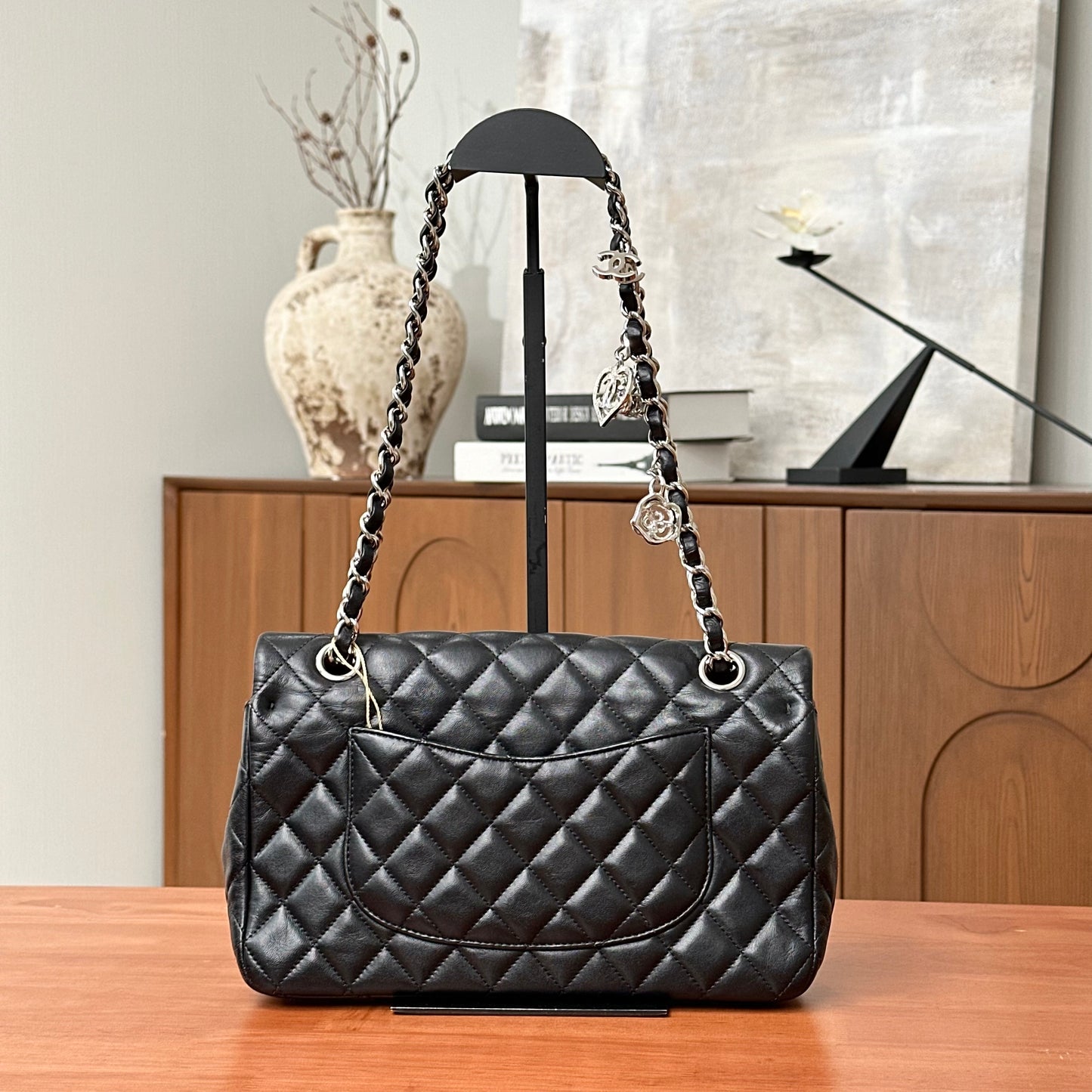 CHANEL CF Medium Black Bag25*15*6.5cm
3042607204178