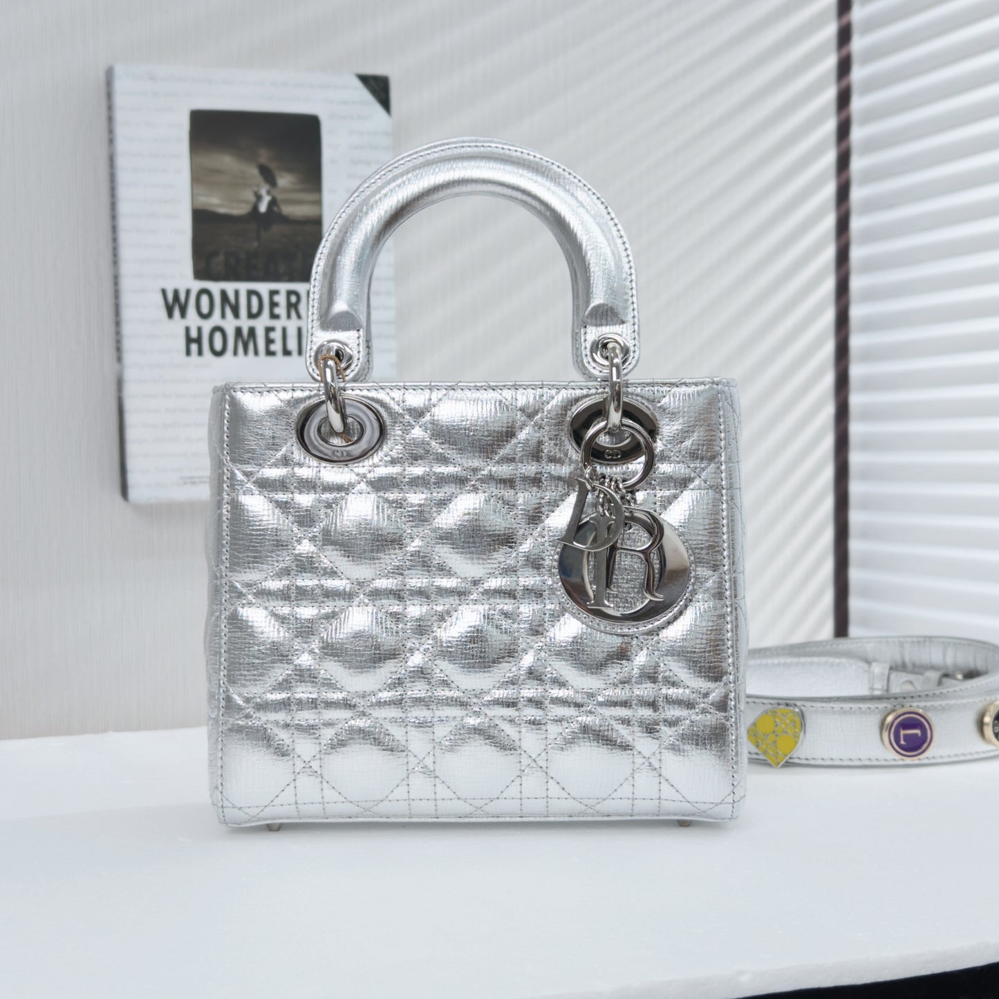 DIOR Lady Bag 20*17*9cm
3102607305773
