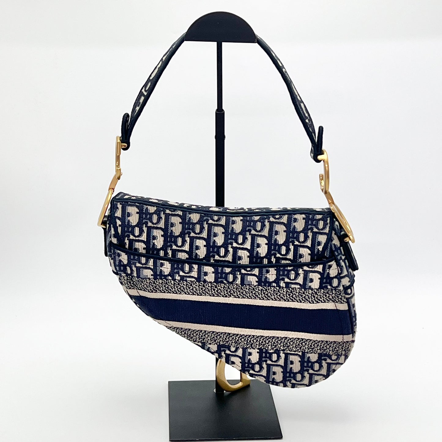 DIOR Saddle Bag25*20*6.5cm
6062607285528