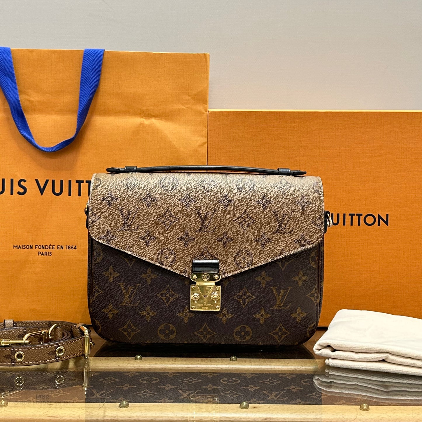 LV Métis Pochette Chip Bag25*18*7cm
6022603091412