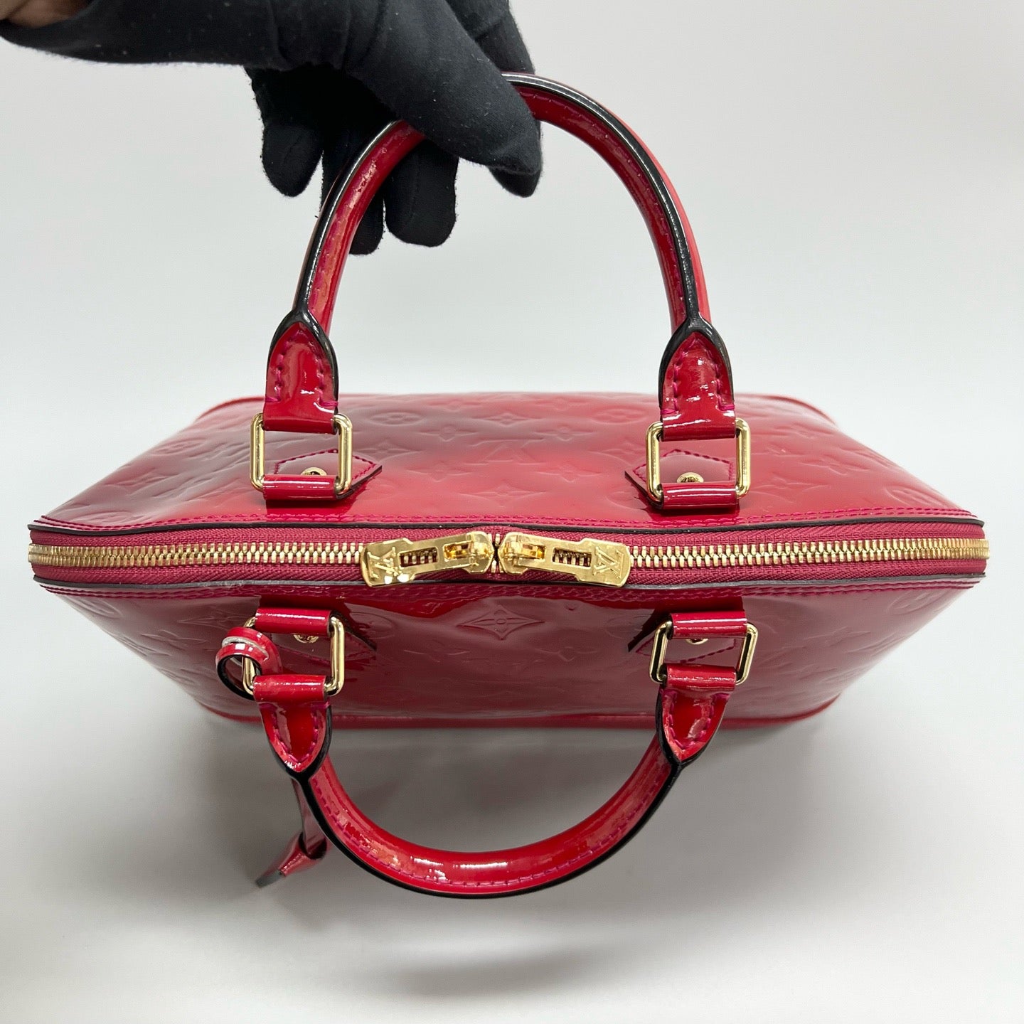 LV Alma MM 31x23x15cm XJ17131