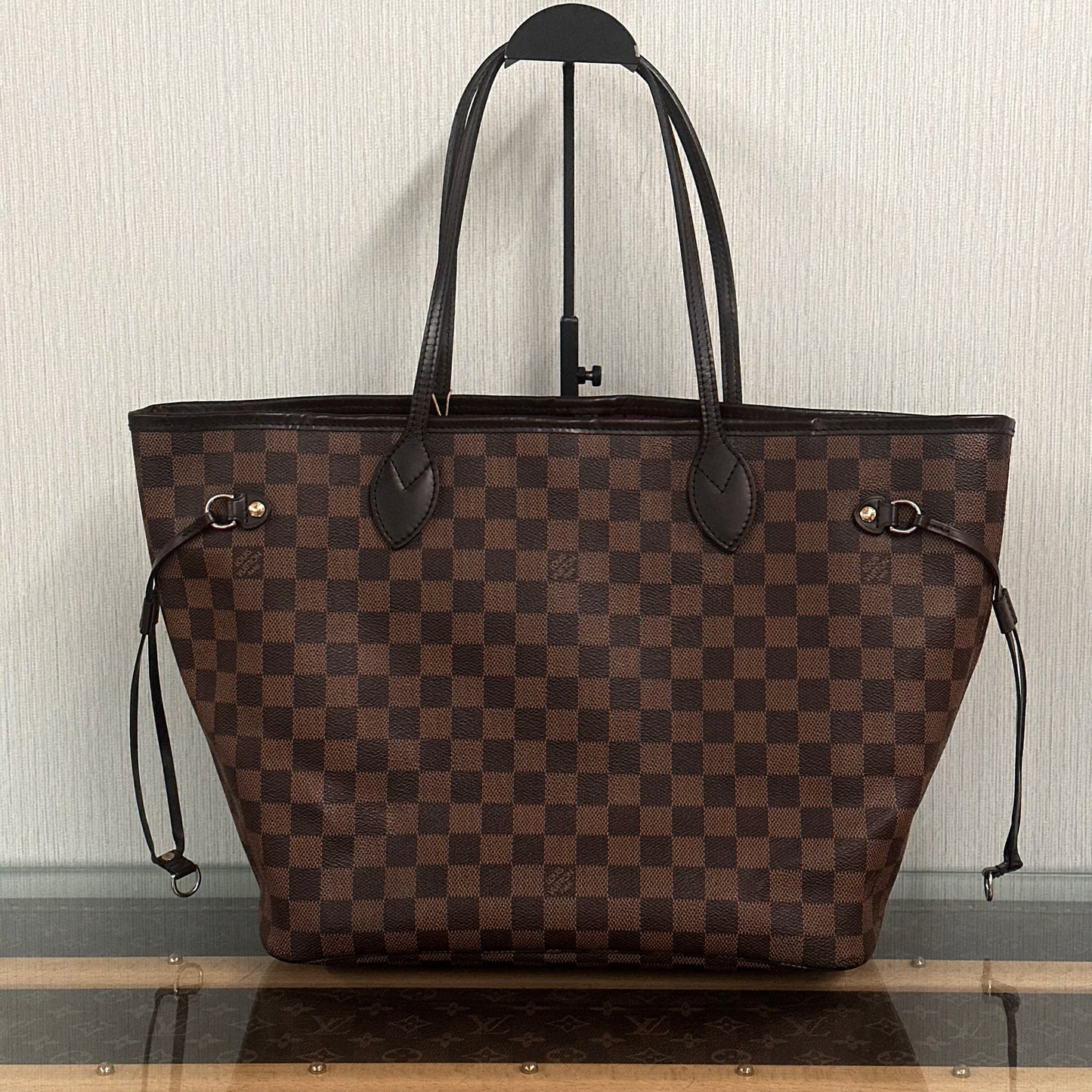 LV Neverfull MM Tote Bag32*28*15cm
3062607194055