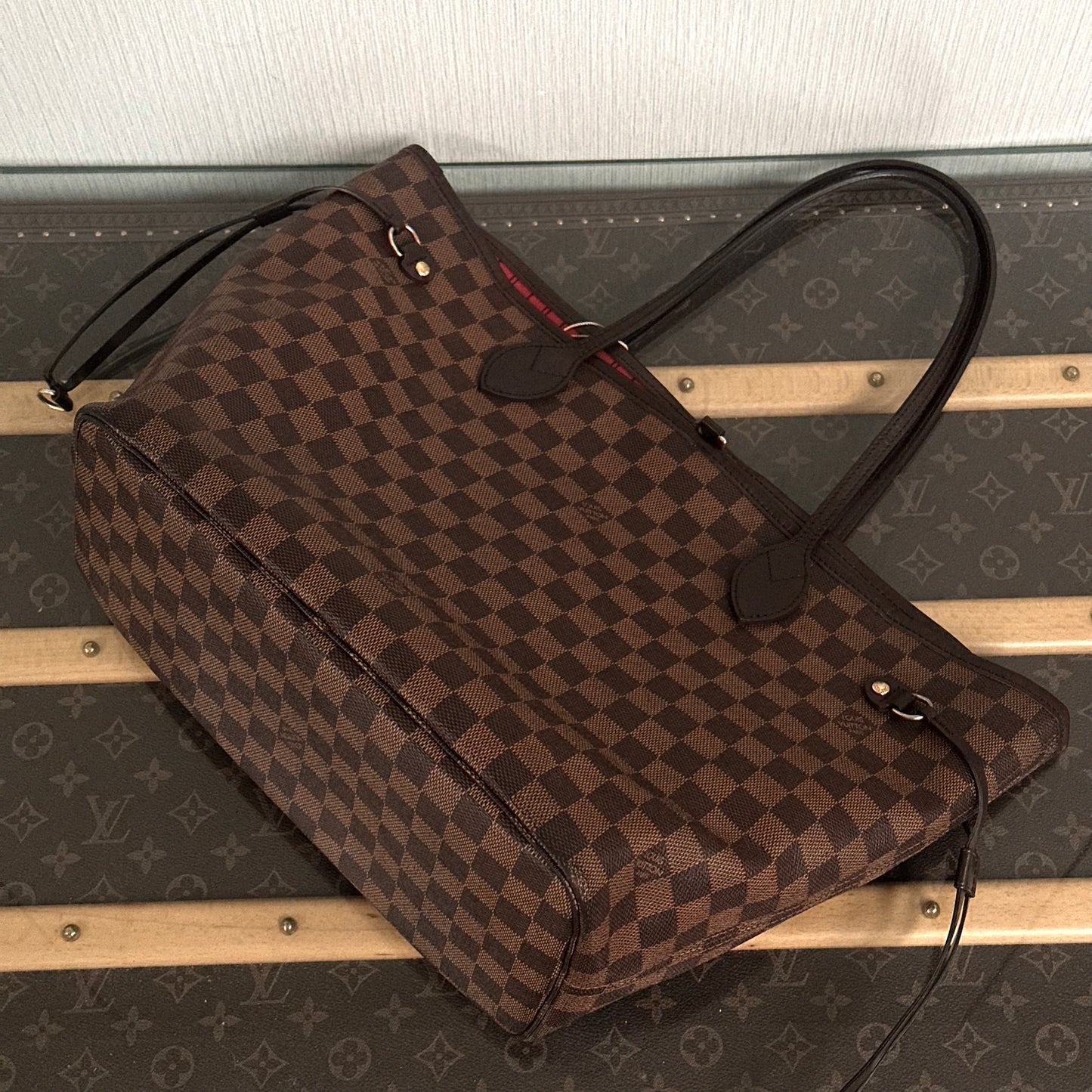 LV Neverfull MM Tote Bag32*28*15cm
3062607194055