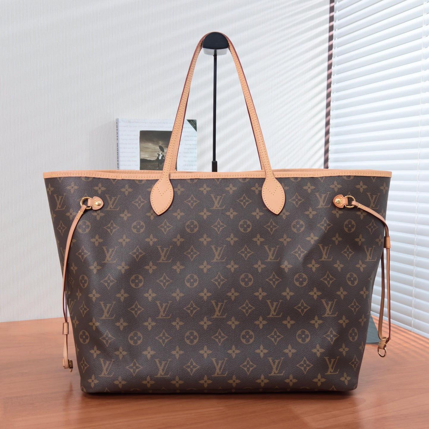 LV Neverfull GM Tote Bag39*32*19cm
3062607295628