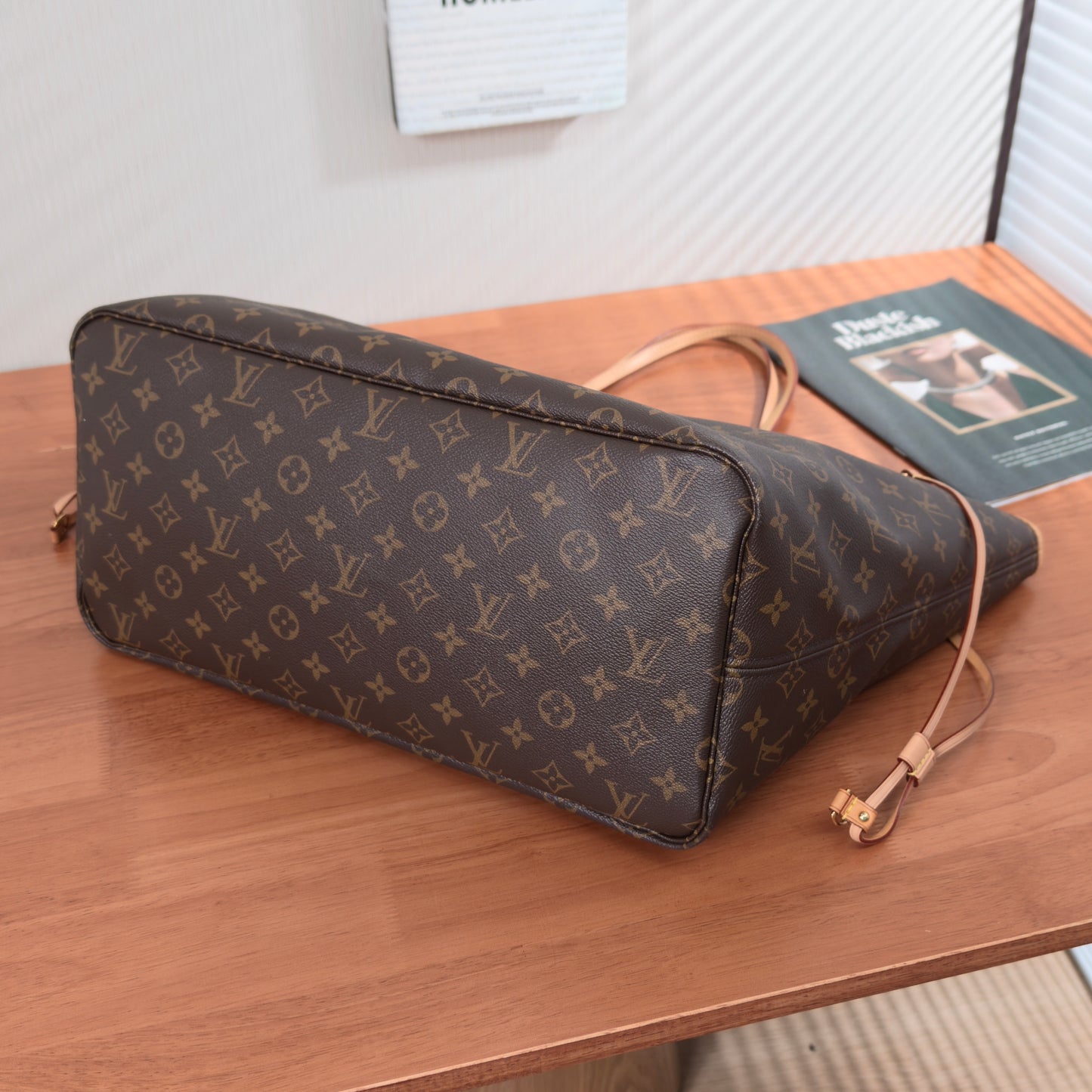 LV Neverfull GM Tote Bag39*32*19cm
3062607295628