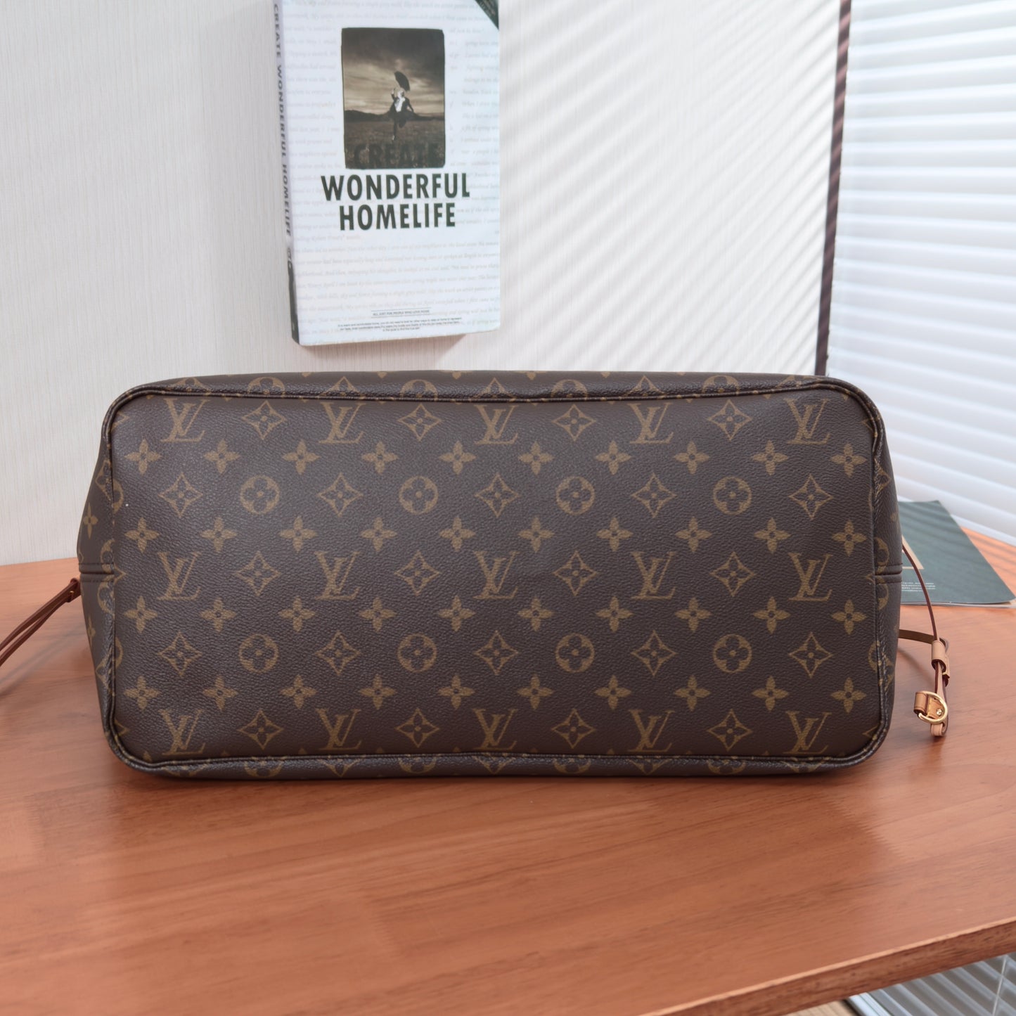LV Neverfull GM Tote Bag39*32*19cm
3062607295628