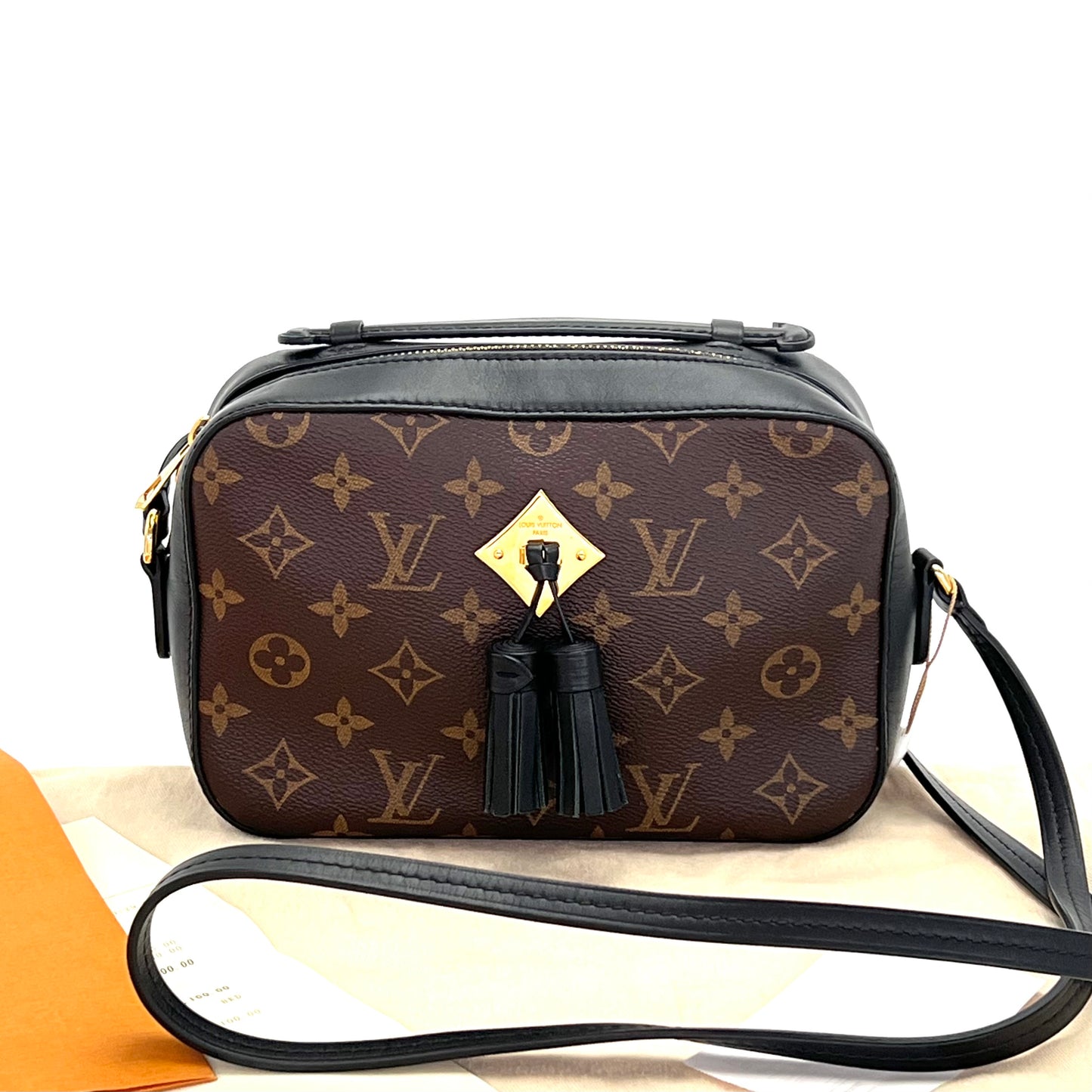 LV Bag 22*14*7cm
3032605285023