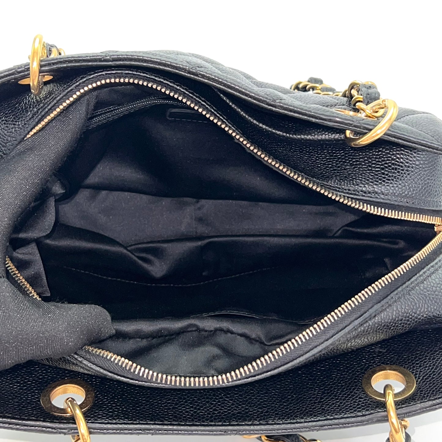 CHANEL PPT Bag Black 25*19*13cm
3022607285555