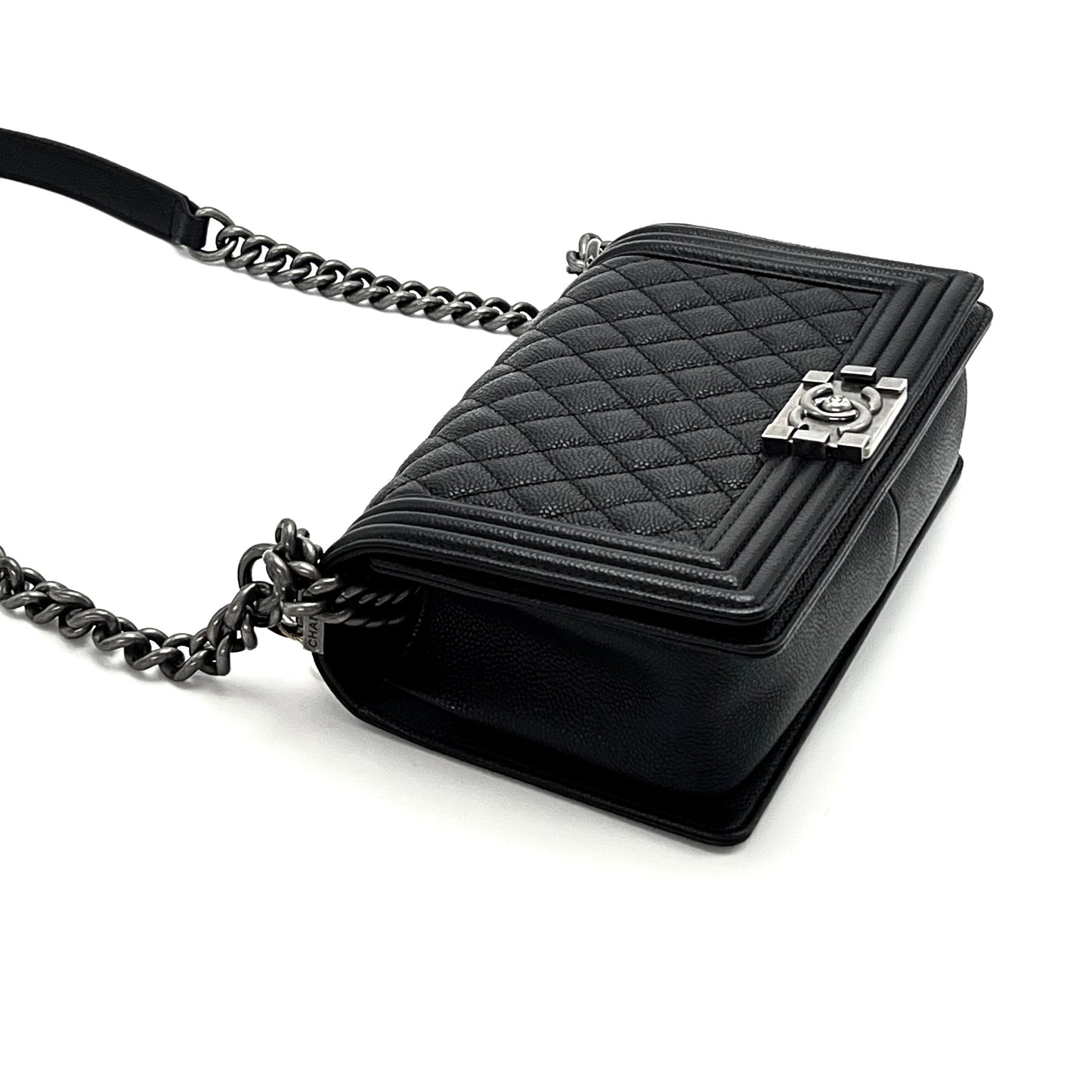 CHANEL Leboy Black Bag25*15*7cm
3072607295683