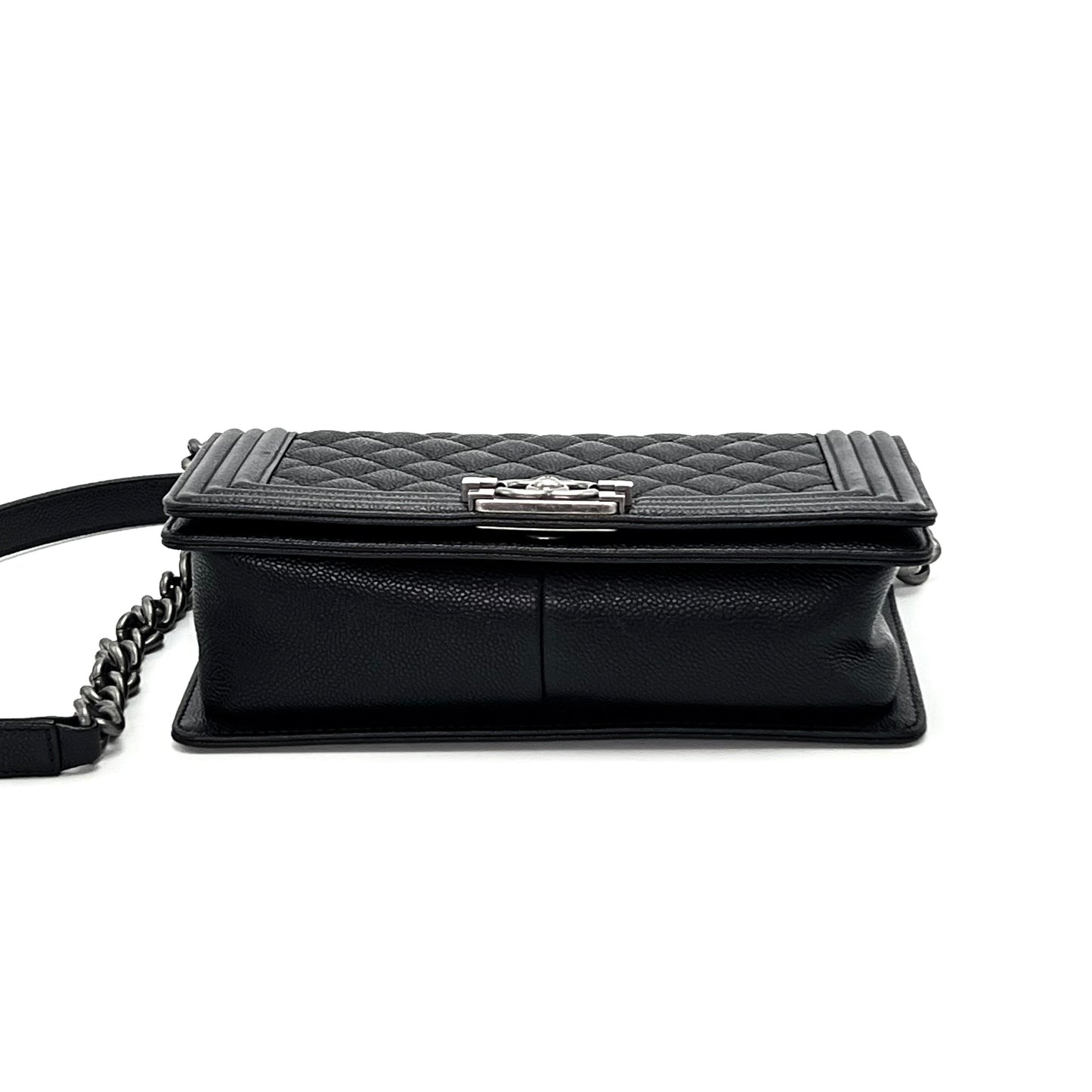 CHANEL Leboy Black Bag25*15*7cm
3072607295683