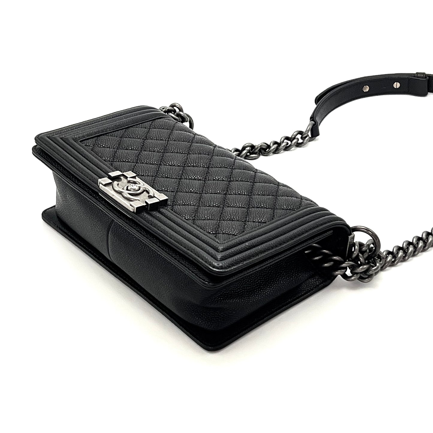CHANEL Leboy Black Bag25*15*7cm
3072607295683