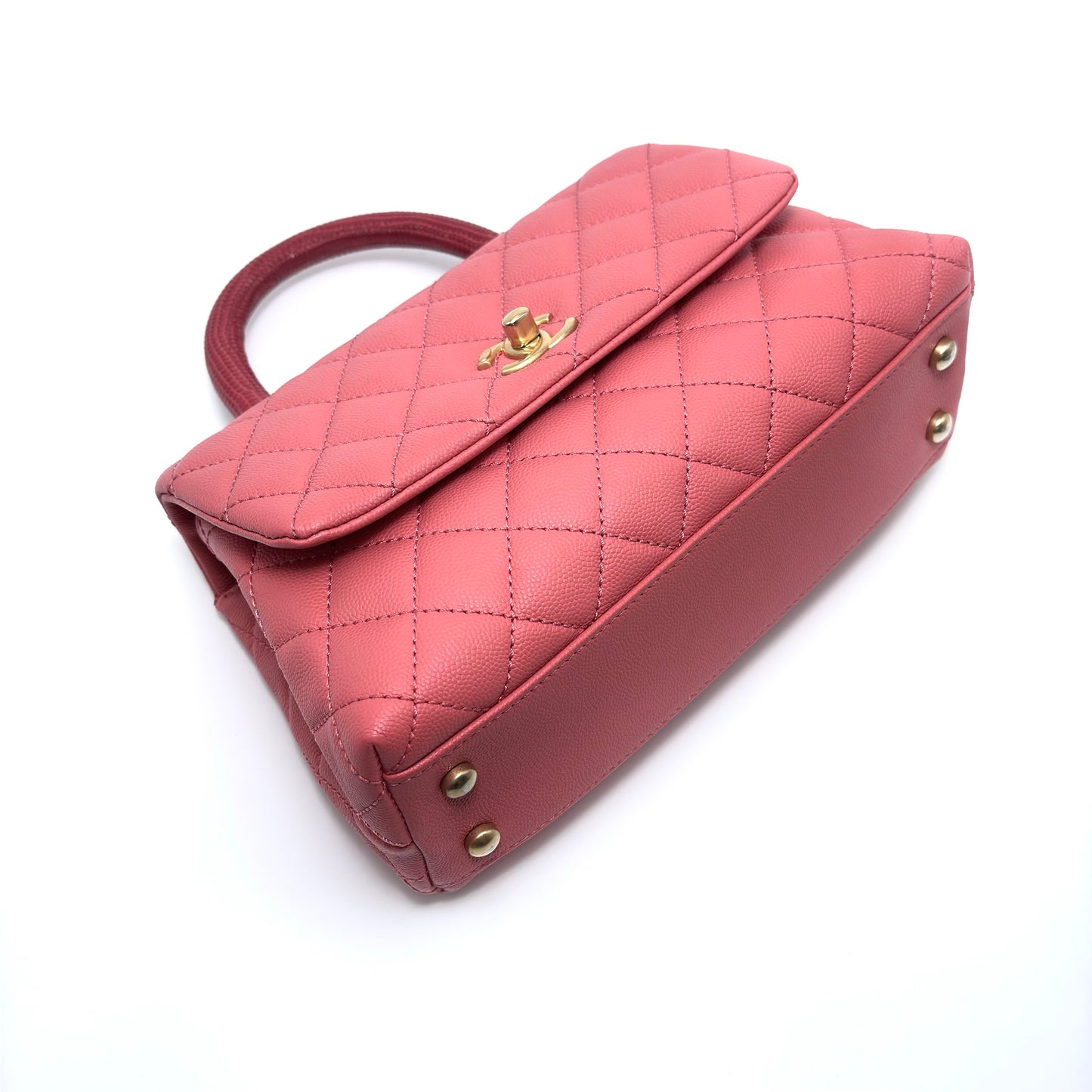 CHANEL Cocohandle Small Bag23*14*9cm
3032607305700