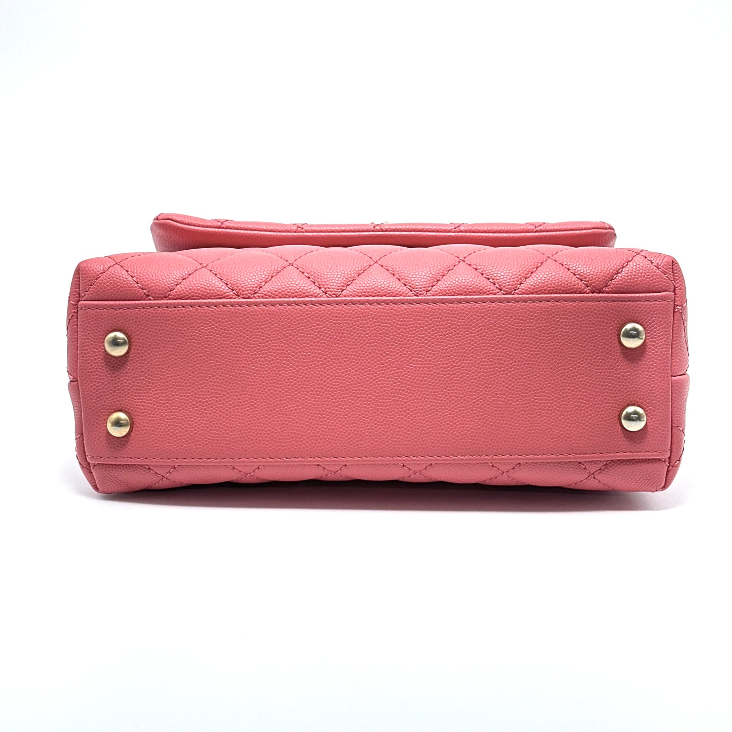 CHANEL Cocohandle Small Bag23*14*9cm
3032607305700
