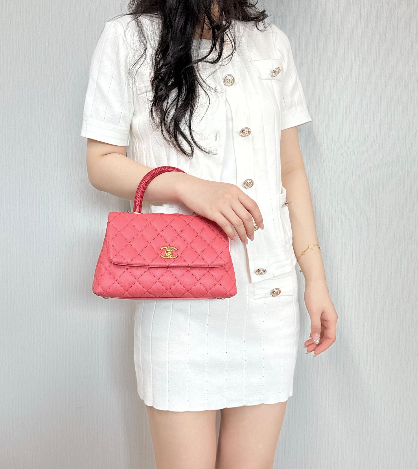 CHANEL Cocohandle Small Bag23*14*9cm
3032607305700