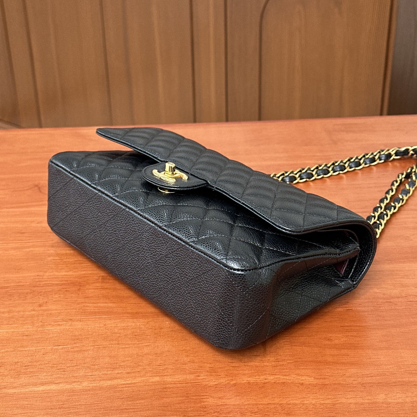 CHANEL CF Medium Caviar Black 25.5*15*7cm
3032607295651