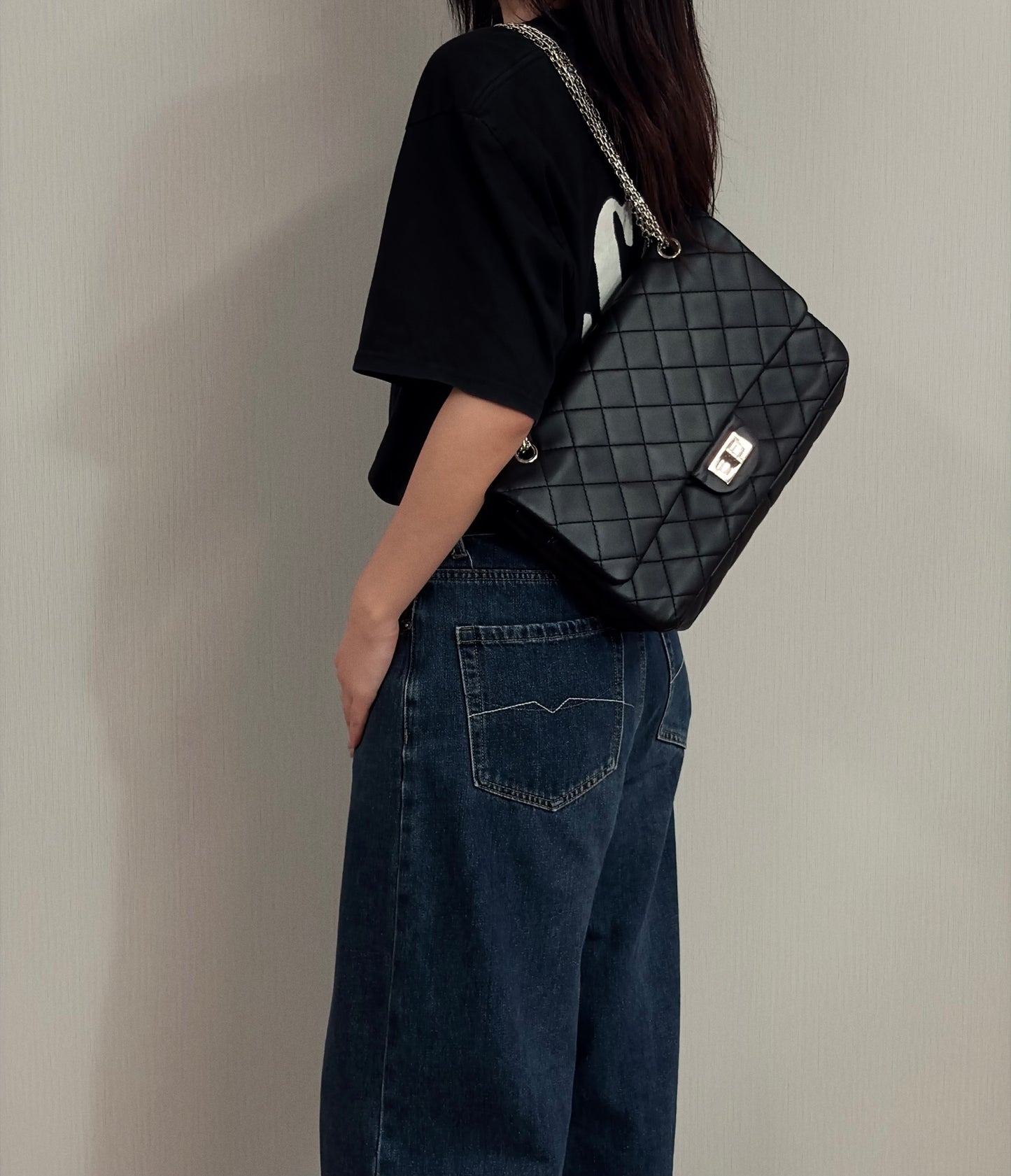 CHANEL 2.55 Large Black 31*20*10cm
3102607234776