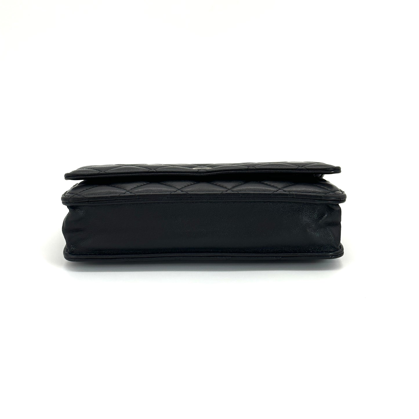 CHANEL woc Black Lambskin 19*12*4cm
3022607224566
