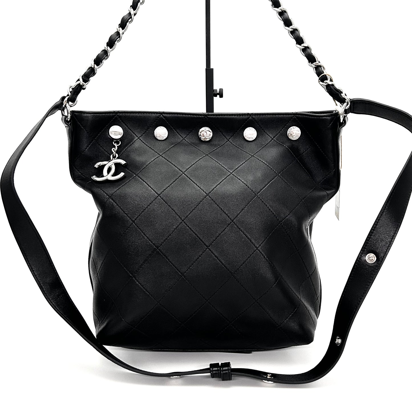 CHANEL 25P hobo Black 24*27*13cm
3072607244882