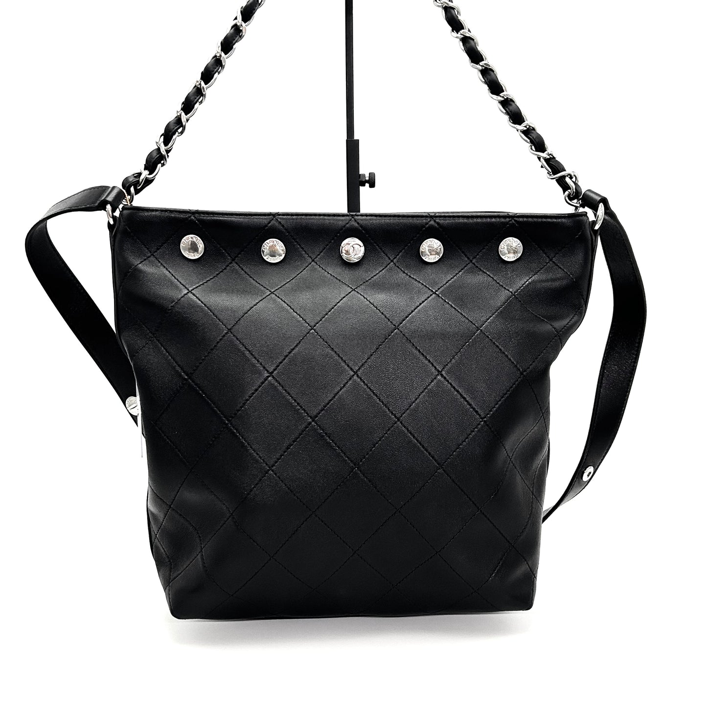 CHANEL 25P hobo Black 24*27*13cm
3072607244882